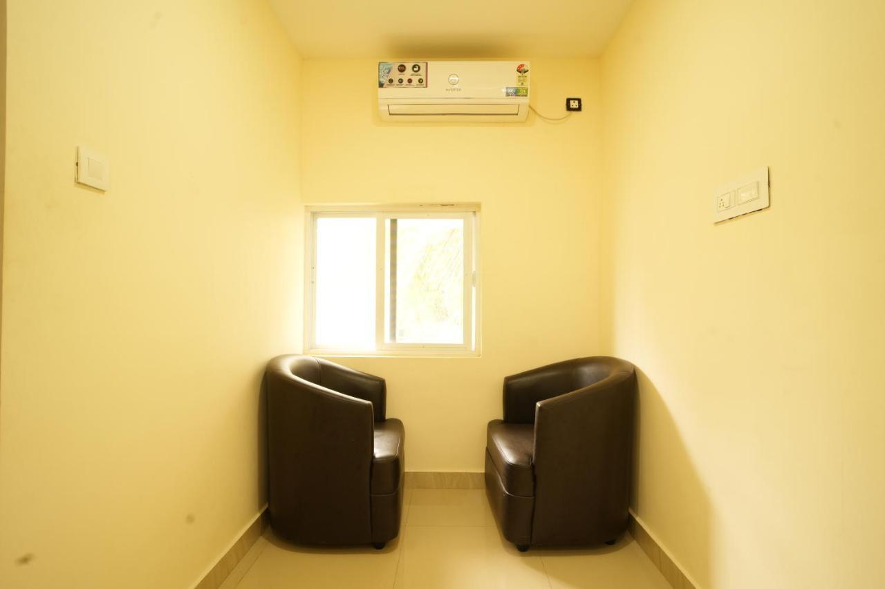 K V Suites Kochi Kültér fotó