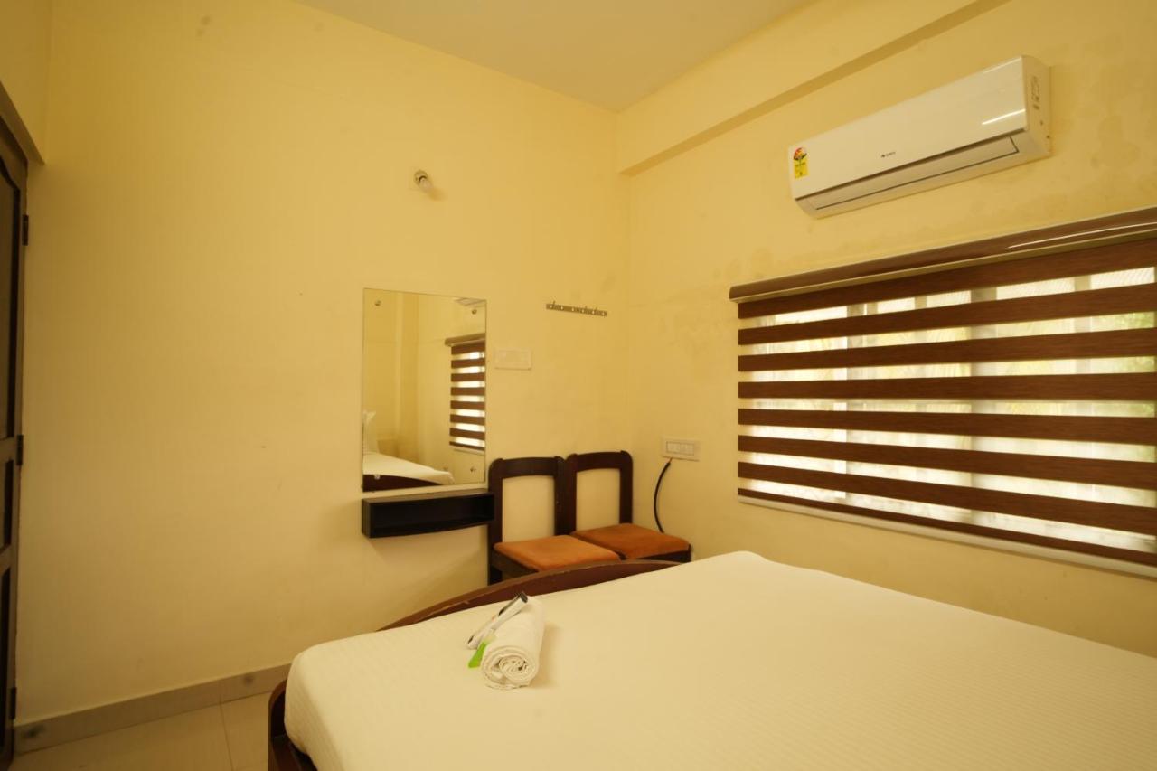 K V Suites Kochi Kültér fotó